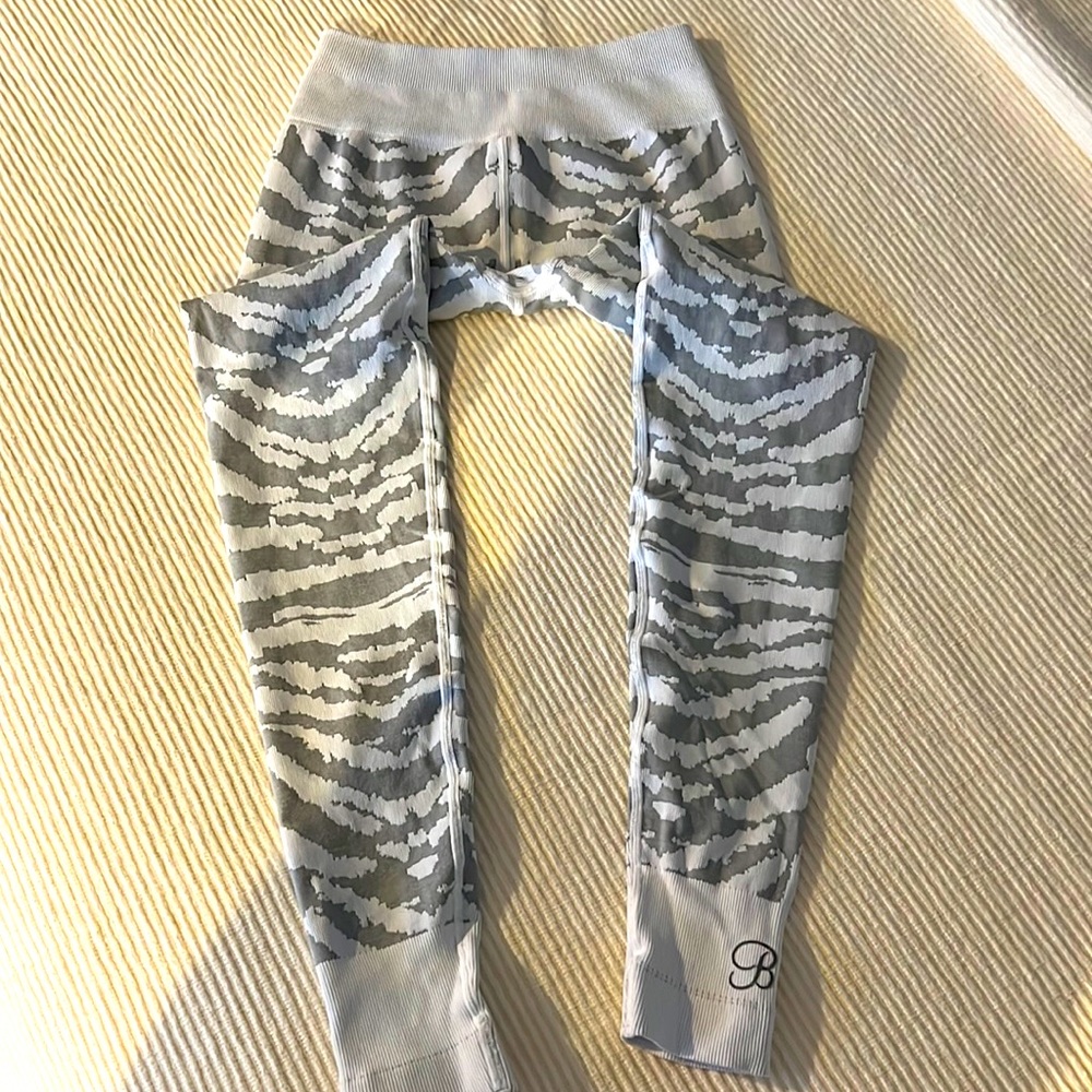 Bombshell tiger print used size xs/s